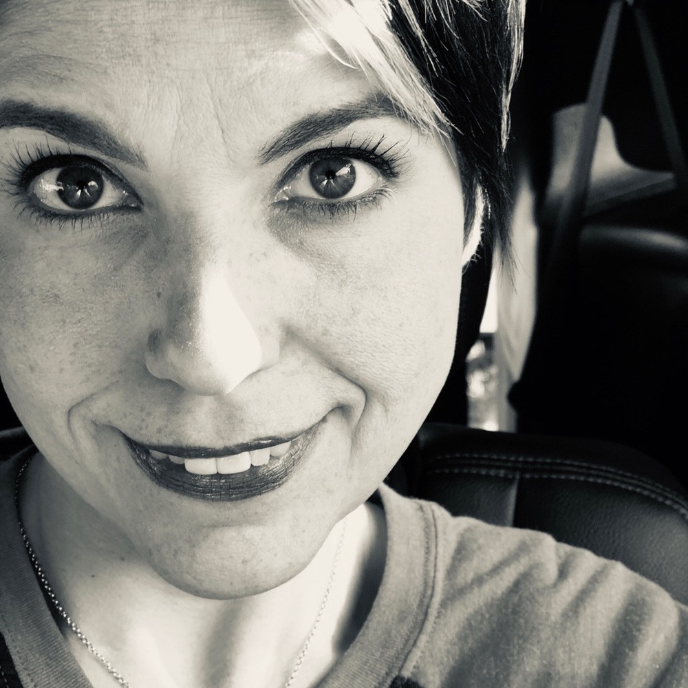 Meet your Posher, Elizabeth